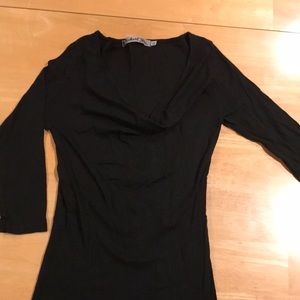 One size 3/4 Sleeve drape neck top